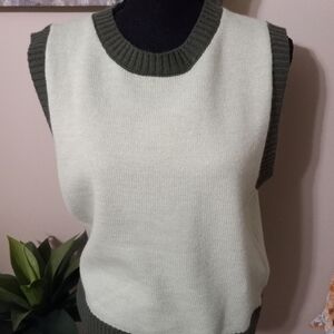 Sleeveless  Sweater Vest in Light Green and Olive